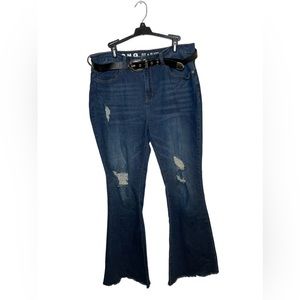 Denim Boot Cut Jeans with Belt